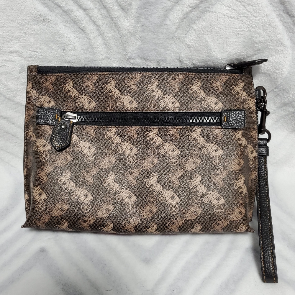❌SOLD❌ Coach Charlie Pouch Varsity Stripes - Picture 3 of 5